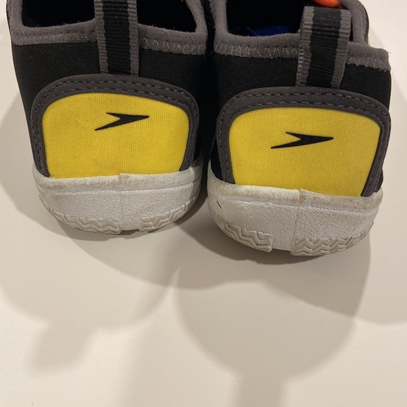 Speedo Junior Surf Walker Water Shoes - Black Orange size Junior Large (4-5) - Picture 6 of 7